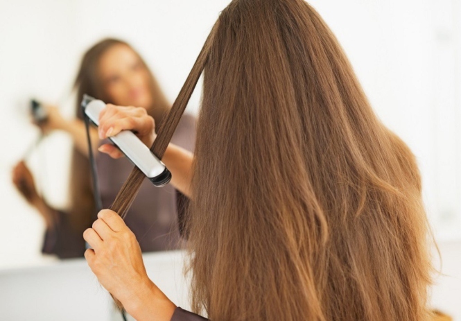 6 Simple Ways To Use A Straightener Without Damaging The Hair