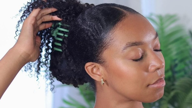 Effortless Elegance: How To Elevate Any Hairstyle With A Classy Hair Claw Clip
