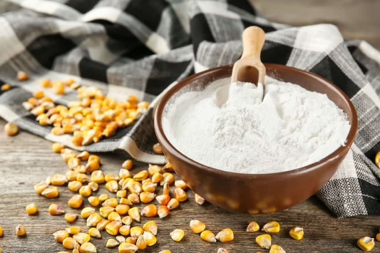 Breaking Down The Trend: Using Cornstarch On Natural Hair—Facts, Risks, And Results