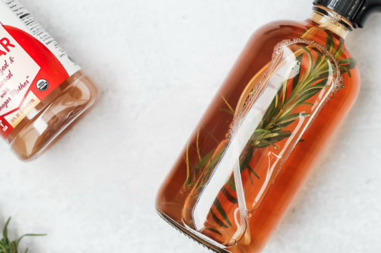 Fact Or Folklore? The Truth About Using Vinegar To Lock In Hair Dye