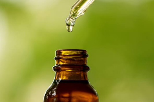 Mineral Oil And Hair Care: Myths, Facts, And What You Need To Know