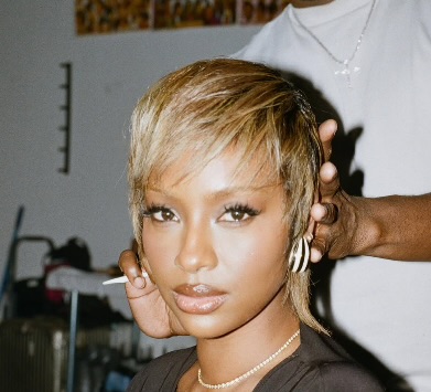 Snip, Snip, Slay: Jawara Wauchope Initiates Justine Skye Into The Season’s Must-Have Pixie Trend